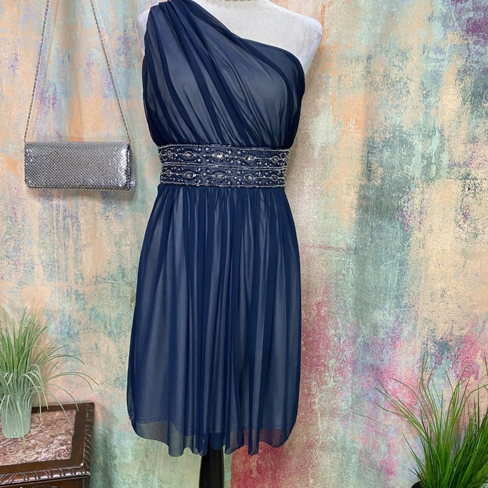📌Jessica Howard One Shoulder Beaded Formal Dress